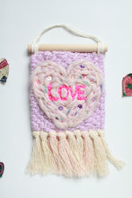 Load image into Gallery viewer, Mini Heart Weaving
