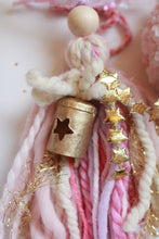 Load image into Gallery viewer, Holiday Tassel &amp; Pom Set