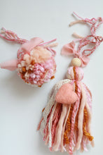 Load image into Gallery viewer, Heart Tassel &amp; Pom Set