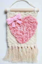 Load image into Gallery viewer, Mini Heart Weaving