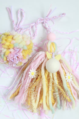 Bunny Tassel & Pom Set